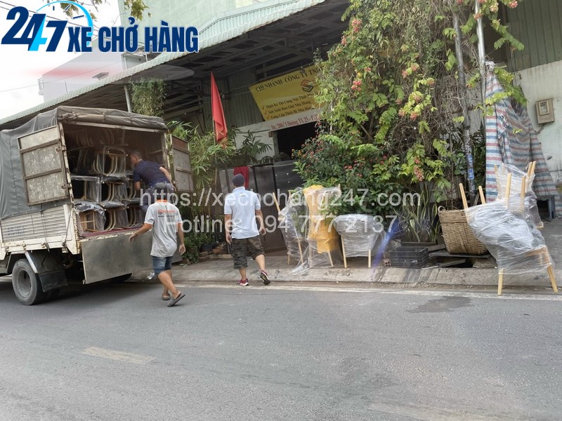 Cho thuê xe tải chở hàng 2.5 tấn tại Sài Gòn