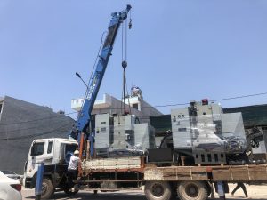 Thuê xe cẩu nâng khối bê tông