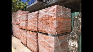 Thuê xe cẩu nâng gạch pallet